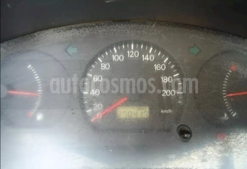 foto Mitsubishi Signo GLi 1.3L usado