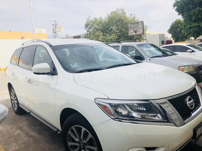 foto Nissan Pathfinder Sense Seminuevo