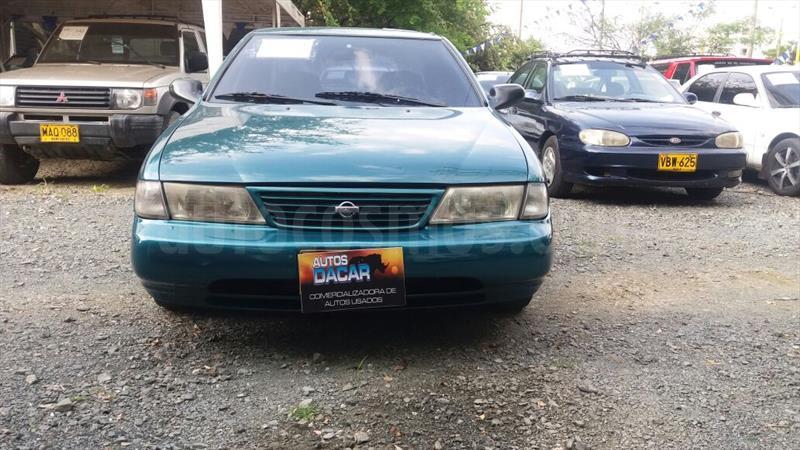 foto Nissan Sentra DH 1600CC- usado