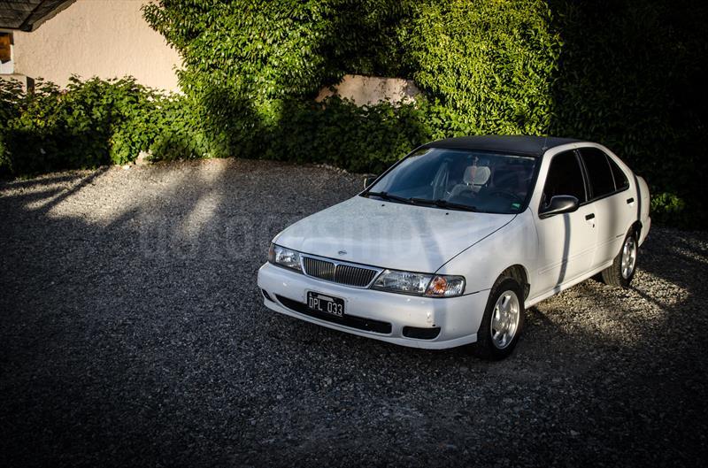 foto Nissan Sentra GXE usado