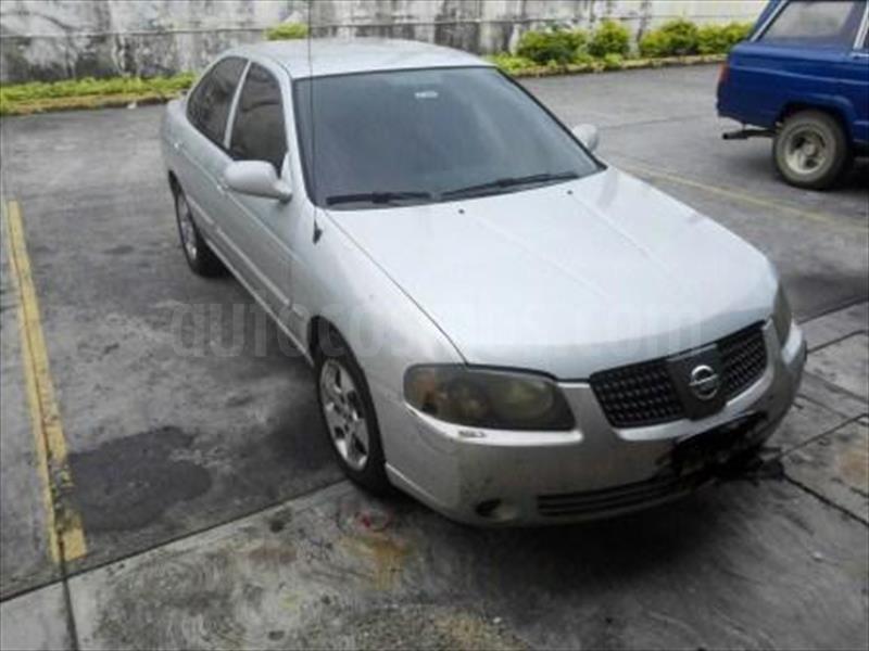 foto Nissan Sentra XE Sinc. usado
