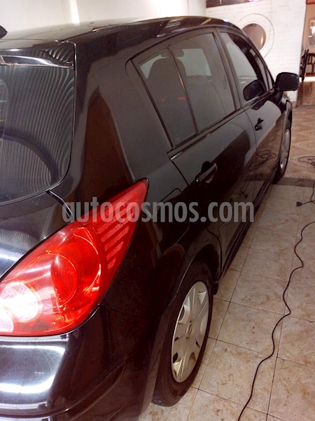 foto Nissan Tiida Visia usado
