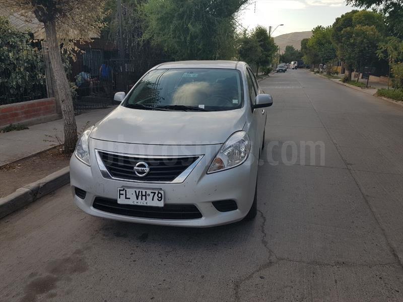 foto Nissan Versa 1.6L Sense usado