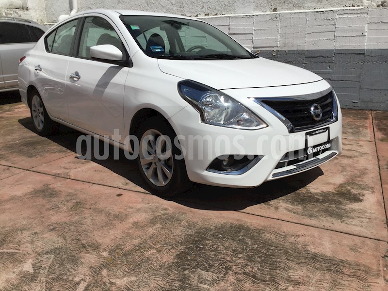 foto Nissan Versa Advance Aut Seminuevo