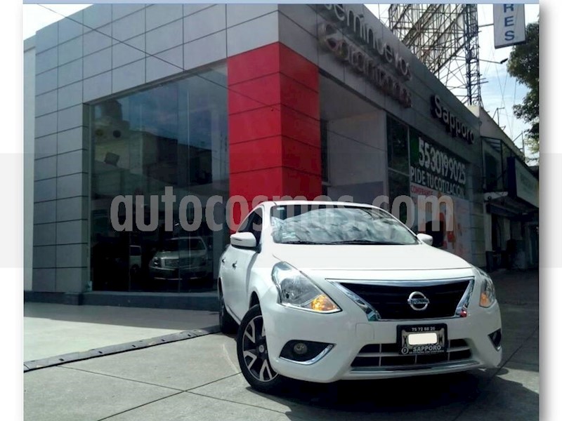 foto Nissan Versa Exclusive Aut usado