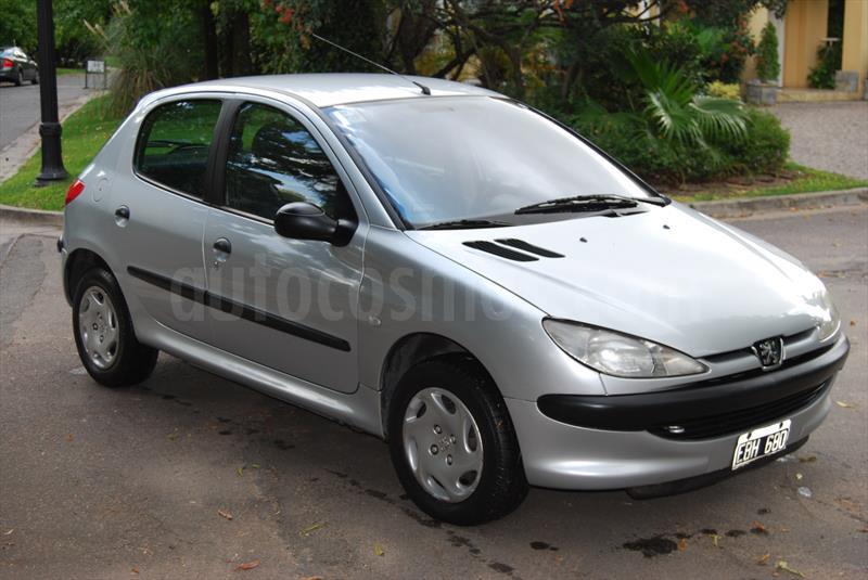 foto Peugeot 206 1.6 XR 5P usado