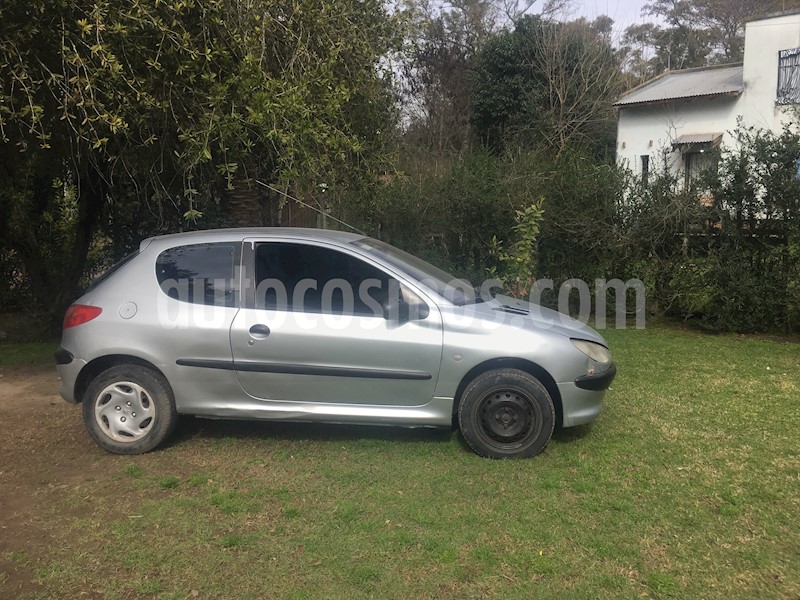 foto Peugeot 206 1.6 XR Pack 3P usado