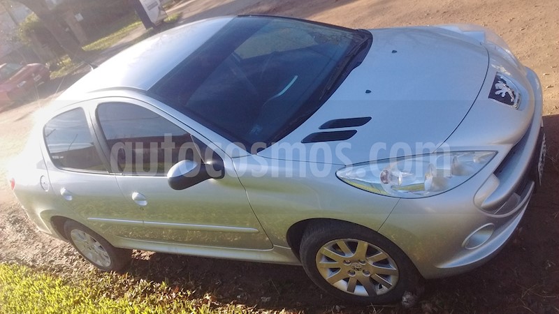 foto Peugeot 207 RC usado