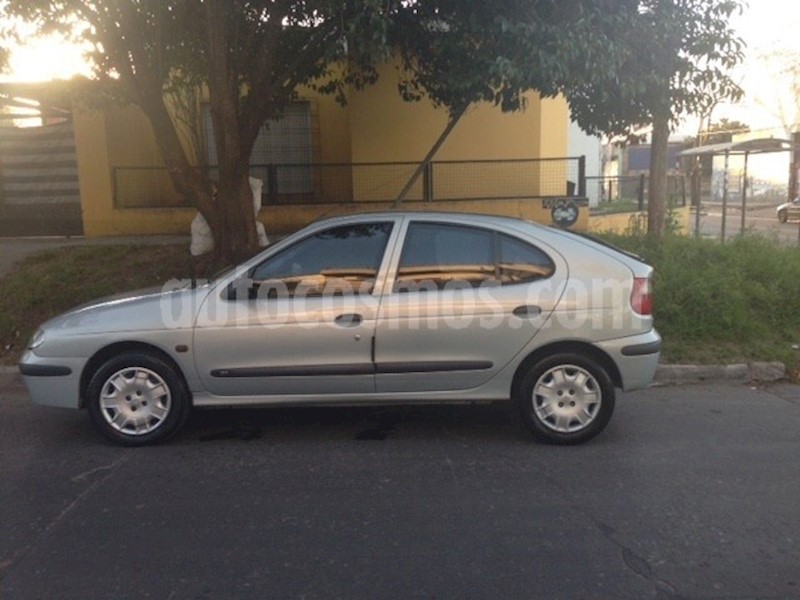 foto Renault Megane Bic 1.6 RN Pack Plus usado