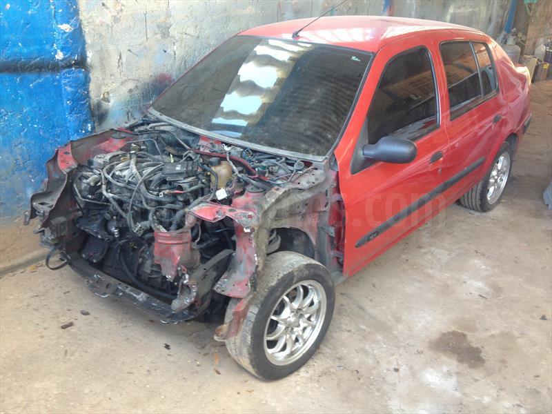foto Renault Symbol Sinc. usado
