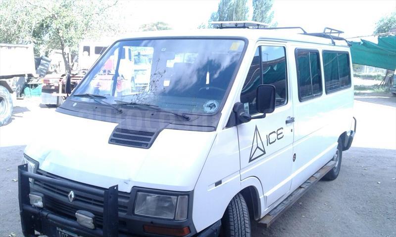 foto Renault Trafic Furgon Largo 1.9 Diesel usado