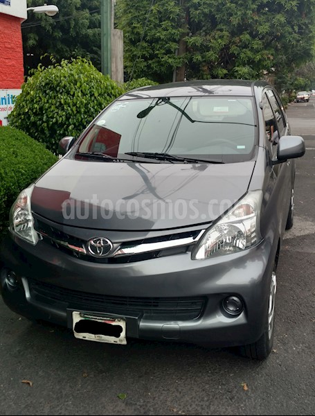 Gambar Toyota Avanza 2012