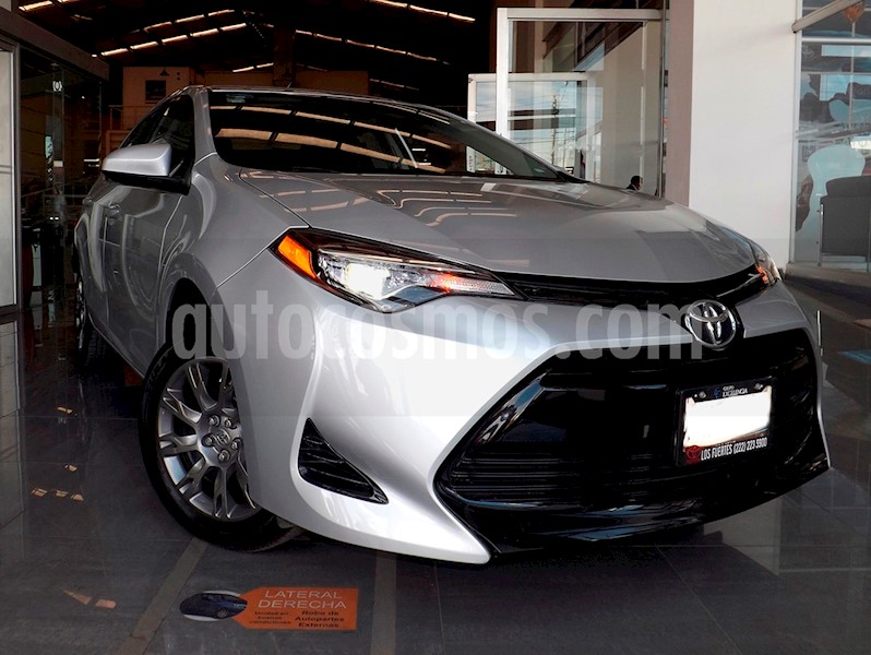 foto Toyota Corolla Base Aut usado