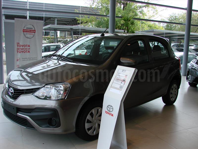 foto Toyota Etios Hatchback X nuevo