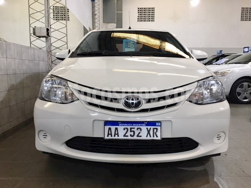 foto Toyota Etios Sedan X usado