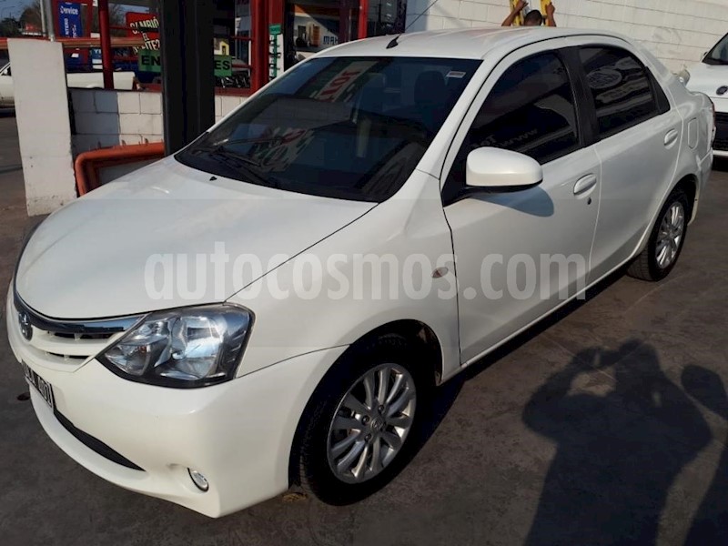 foto Toyota Etios Sedan XLS usado