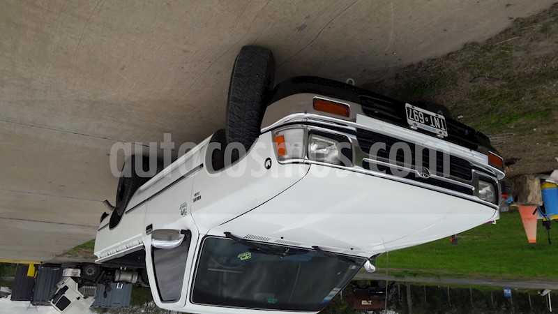 foto Toyota Hilux 2.4 4x2 SC usado