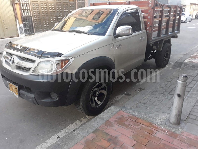 foto Toyota Hilux 2.7L 4x2 Chasis usado