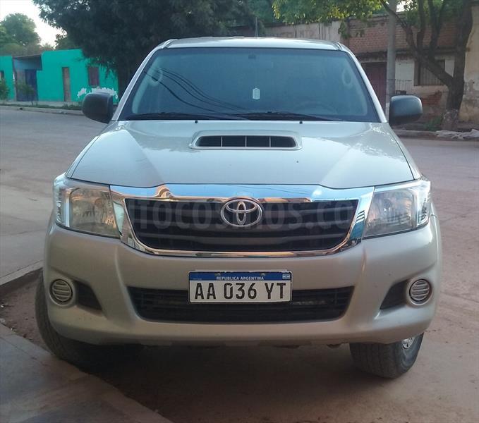 foto Toyota Hilux 3.0 4x2 SR TDi DC usado