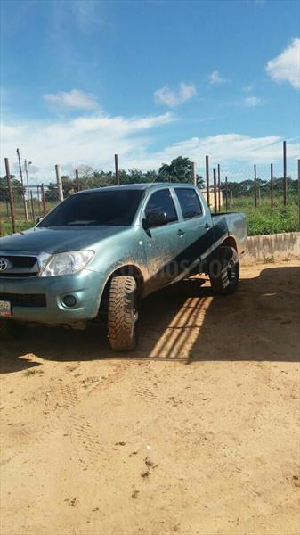 foto Toyota Hilux Doble Cabina 2.7L 4x4 usado