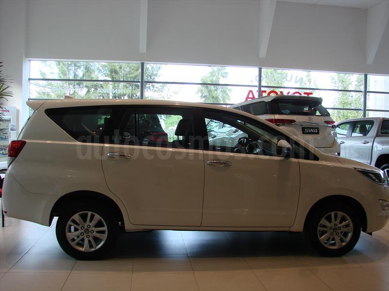 foto Toyota Innova SRV 2.7 Aut 8 Pas nuevo