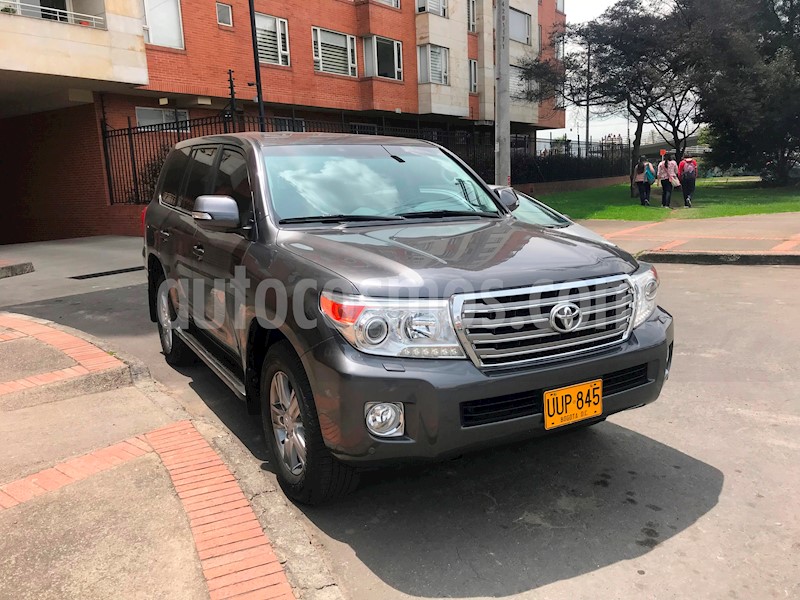 foto Toyota Land Cruiser 200 4.5L Elite Diesel usado