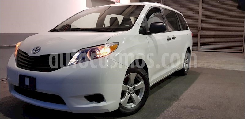 Toyota Sienna Ce 3 5l Seminuevo 2017 Color Blanco Precio 439 900 Foto Toyota Sienna Ce 3 5l Seminuevo