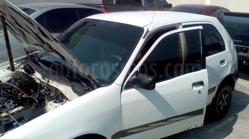 foto Toyota Starlet XL L4 1.3 8V usado