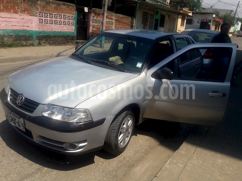 foto Volkswagen Gol 1.8 Confort usado