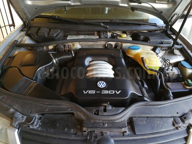 foto Volkswagen Passat 2.8 Highline Tiptronic usado