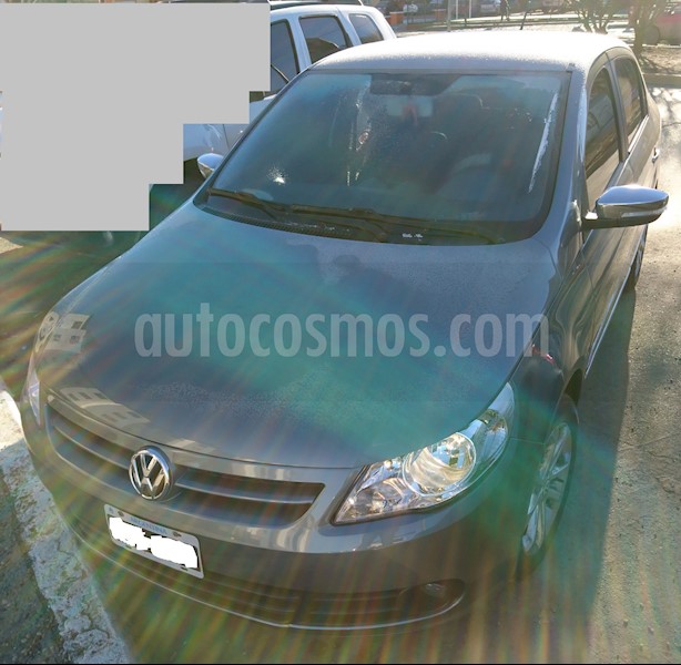 foto Volkswagen Voyage 1.6 Highline usado