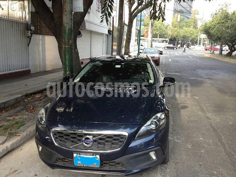 foto Volvo V40 Cross Country Kinetic usado