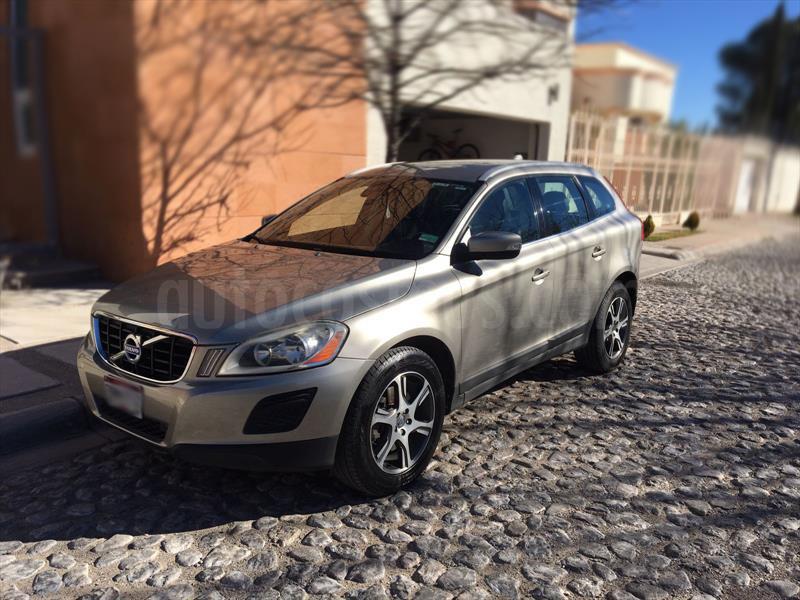 foto Volvo XC60 T6 AWD usado