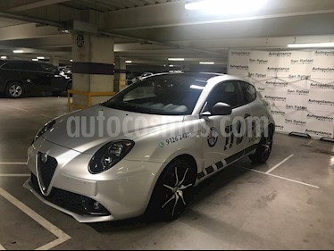Foto venta Auto Seminuevo Alfa Romeo MiTo Veloce (2018) color Plata precio $422,670