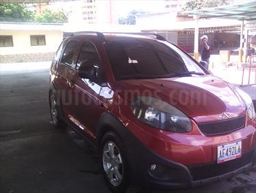 foto Chery X1 1.3L usado (2016) color Vino Tinto precio u$s3.300