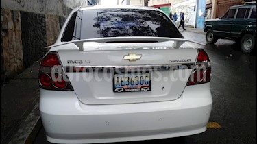 Foto Chevrolet Aveo 1.6L usado (2012) color Blanco precio u$s3.600