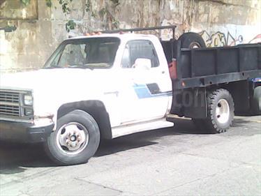 Foto venta carro usado Chevrolet C 30 Pick-Up V8 5.7 (1984) color Blanco Polaris precio u$s1.200