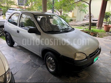 Foto venta Auto Seminuevo Chevrolet Chevy 3P Joy Pop 1.4L (1998) color Plata precio $32,000