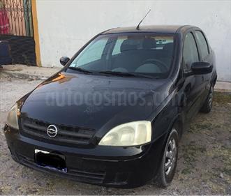 Foto venta Auto Seminuevo Chevrolet Corsa 4P 1.8L Comfort E (2005) color Negro precio $45,000