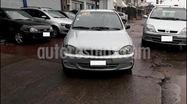 foto Chevrolet Corsa 5P GL AA DH usado (2006) color Gris Claro precio $145.000