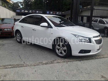 Foto venta carro Usado Chevrolet Cruze 1.8 (2012) color Blanco precio u$s4.800