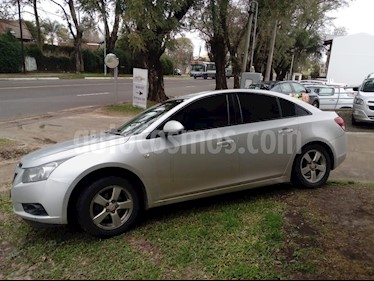 Foto venta Auto Usado Chevrolet Cruze LT (2013) color Plata precio $290.000
