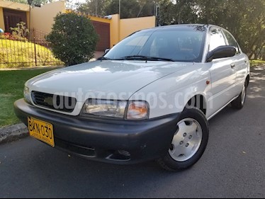 Foto venta Carro Usado Chevrolet Esteem 13 L Manual (1998) color Blanco precio $9.900.000