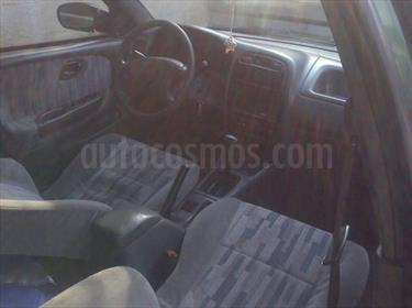 Chevrolet Esteem Auto. usado (1999) color Verde Oscuro precio u$s1.400