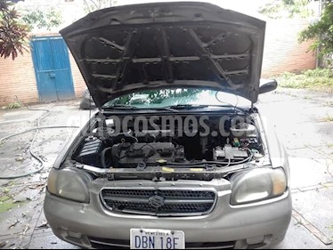 foto Chevrolet Esteem GLX L4 1.6i 16V usado (2002) color Dorado precio u$s1.700