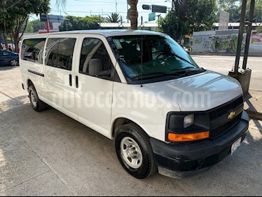 Foto venta Auto Seminuevo Chevrolet Express Passenger Van LS 15 pas 5.3L (2017) color Blanco precio $549,000