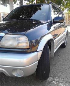 Foto venta carro usado Chevrolet Grand Vitara Sinc. 4x4 5P (2007) color Verde Oscuro precio u$s2.700
