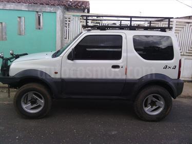 foto Chevrolet Jimny Sincrónico 4x4 usado (2001) color Blanco precio u$s1.500