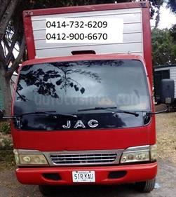 Chevrolet NPR Chasis Cabina usado (2007) color Rojo Vibrante precio BoF550.000.000