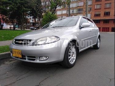 Foto venta Carro Usado Chevrolet Optra Hatchback 1.8L FE Aut (2007) color Plata precio $17.900.000